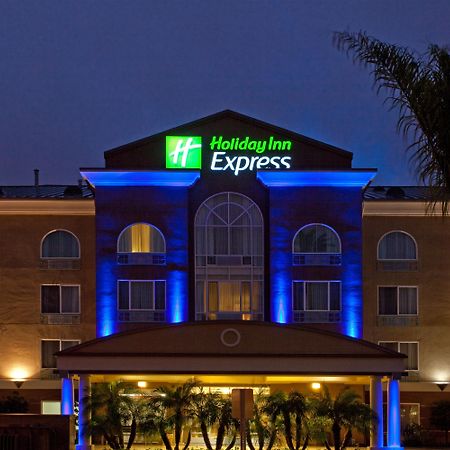 Holiday Inn Express San Diego - Sorrento Valley, An Ihg Hotel Exterior photo