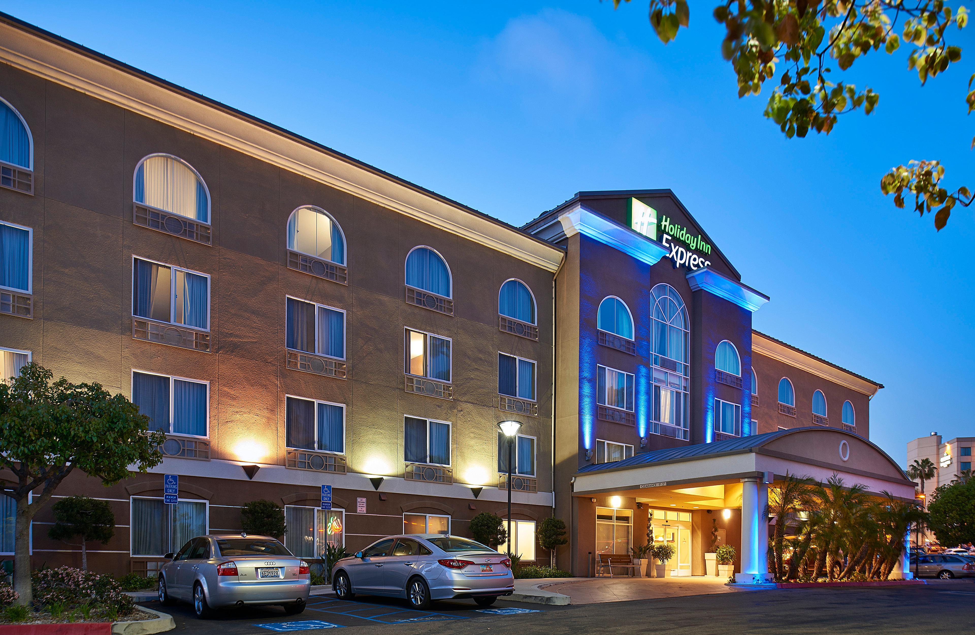 Holiday Inn Express San Diego - Sorrento Valley By Ihg Exterior photo