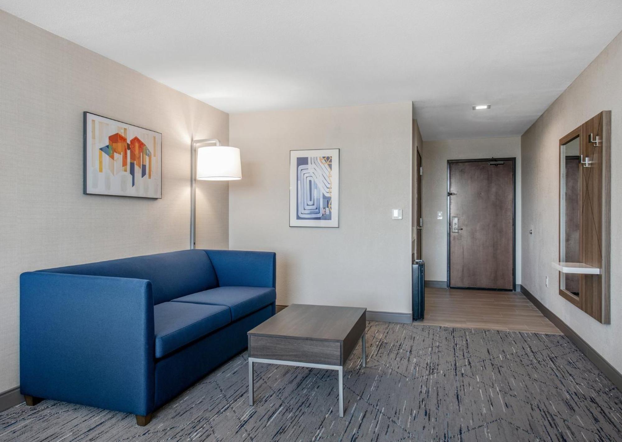 Holiday Inn Express San Diego - Sorrento Valley By Ihg Exterior photo