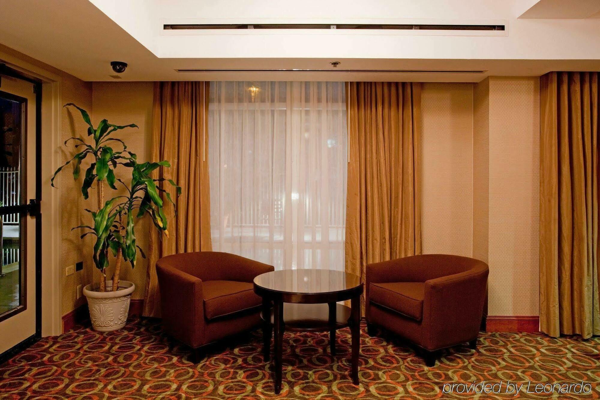 Holiday Inn Express San Diego - Sorrento Valley, An Ihg Hotel Interior photo
